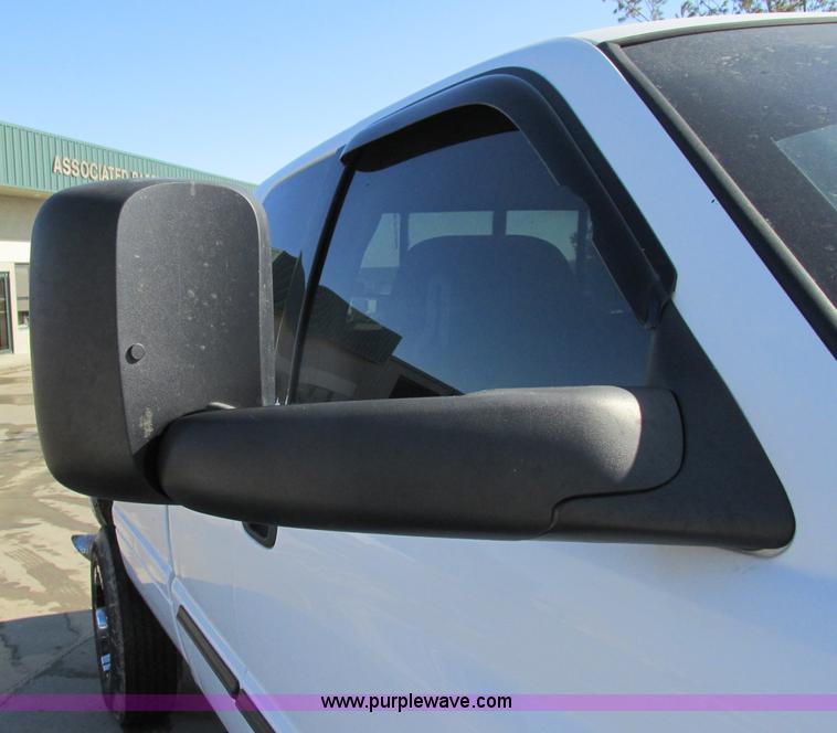 image for item F4839 2000 Dodge Ram 2500 Laramie SLT Quad Cab pickup truck