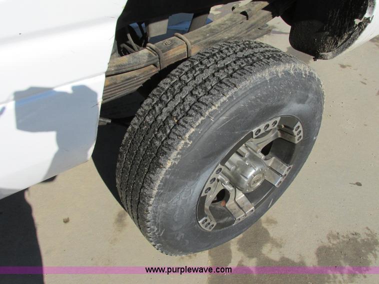 image for item F4839 2000 Dodge Ram 2500 Laramie SLT Quad Cab pickup truck