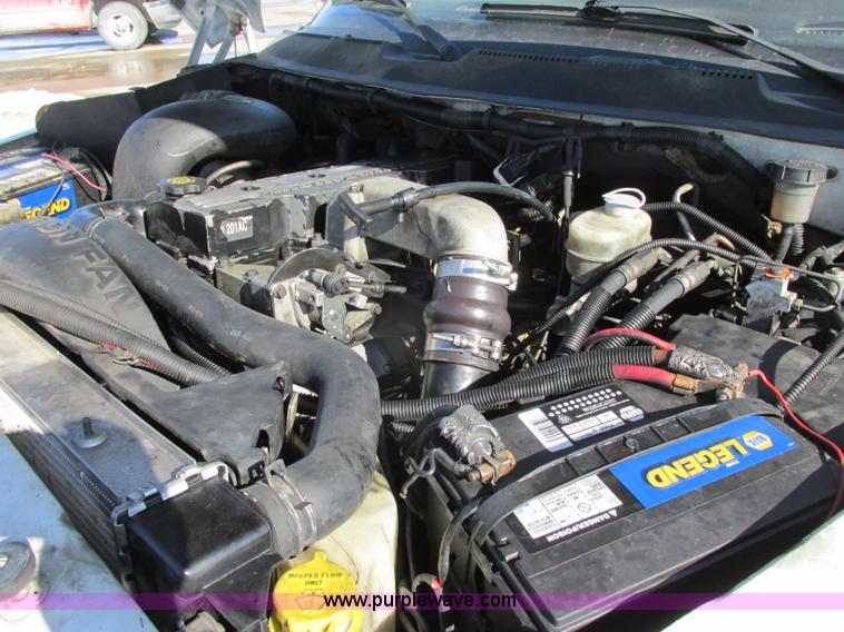 image for item F4839 2000 Dodge Ram 2500 Laramie SLT Quad Cab pickup truck