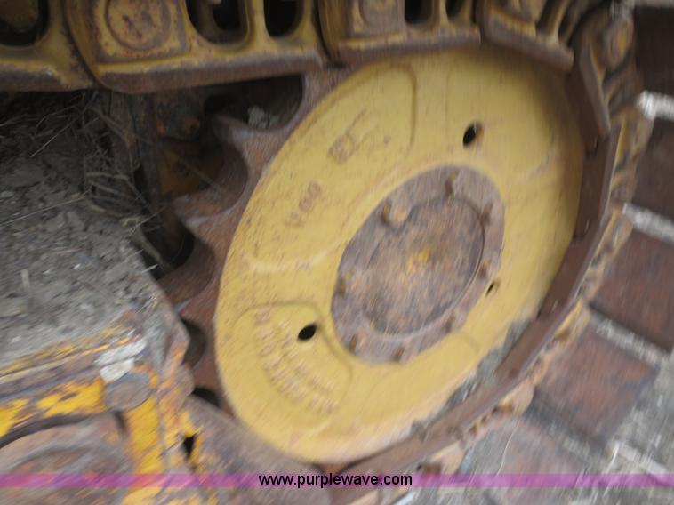 image for item F6770 1975 International TD7E dozer