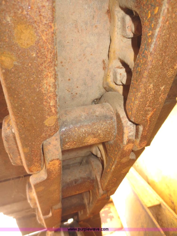 image for item F6770 1975 International TD7E dozer