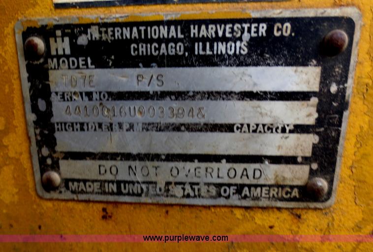 image for item F6770 1975 International TD7E dozer