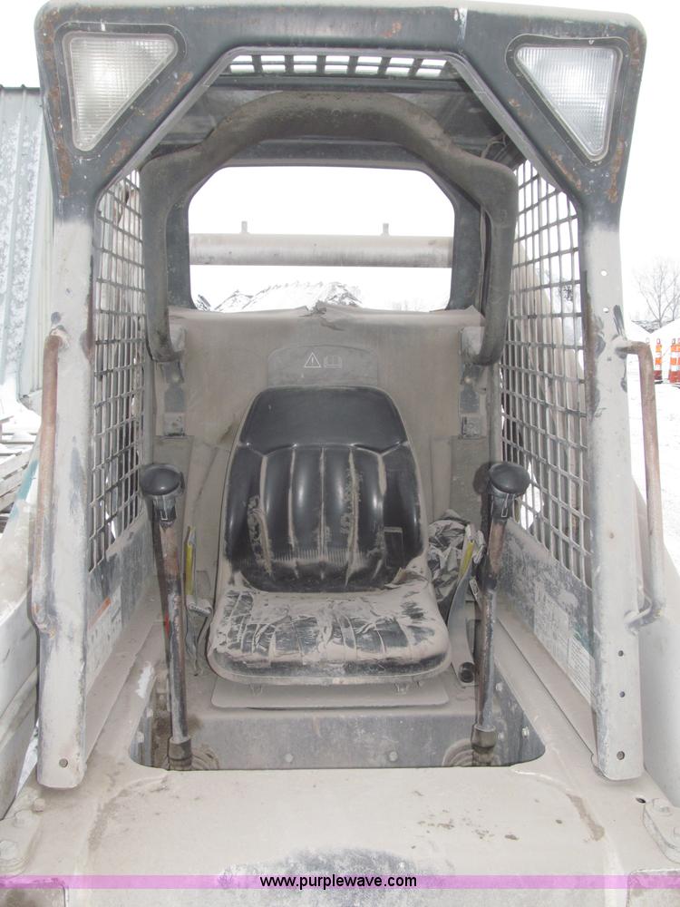 image for item F7236 2000 Bobcat 873G skid steer