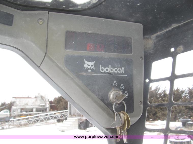 image for item F7236 2000 Bobcat 873G skid steer