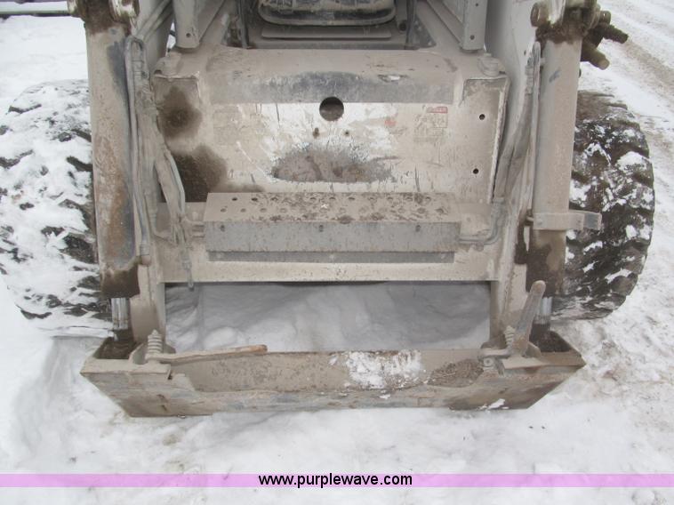 image for item F7236 2000 Bobcat 873G skid steer