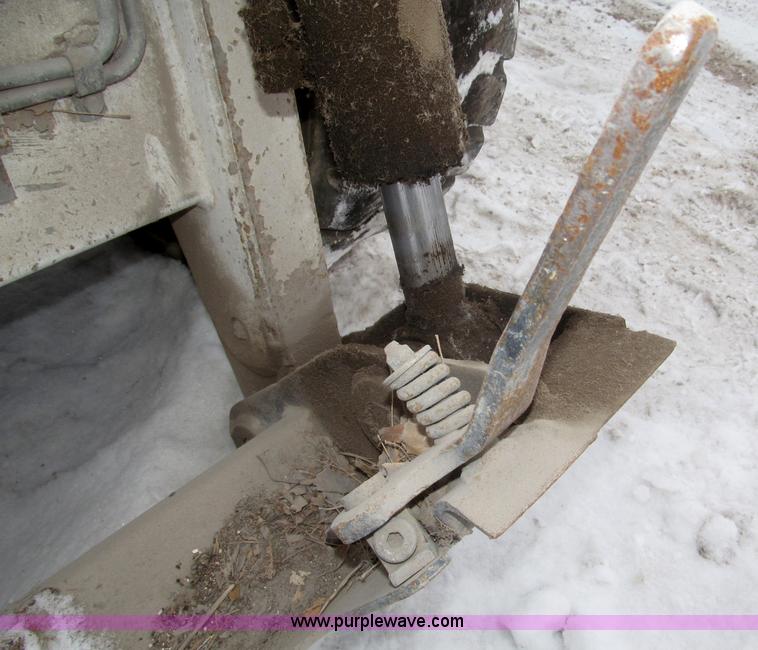 image for item F7236 2000 Bobcat 873G skid steer