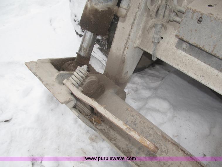 image for item F7236 2000 Bobcat 873G skid steer