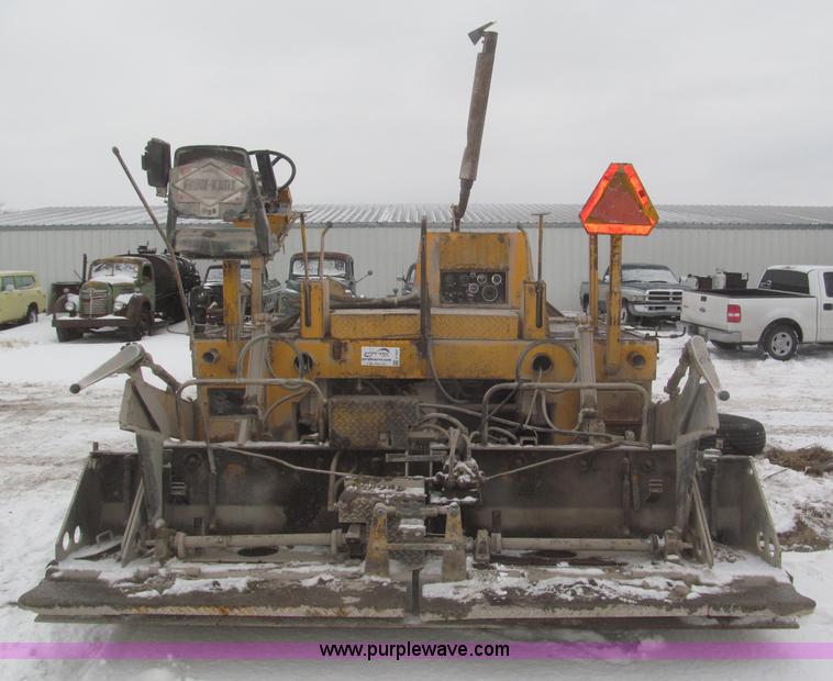 image for item F7237 1978 Blaw-Knox PF115 paver