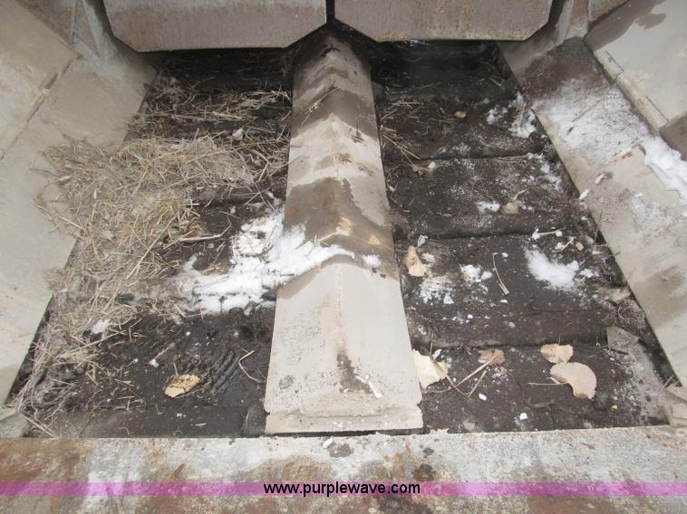 image for item F7237 1978 Blaw-Knox PF115 paver