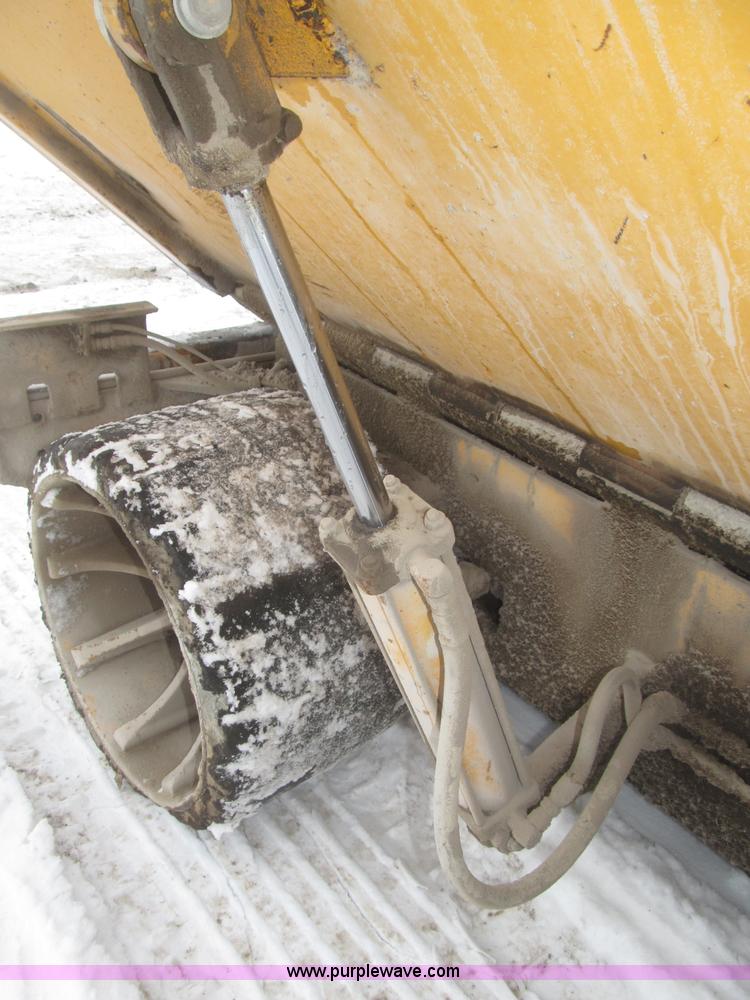 image for item F7237 1978 Blaw-Knox PF115 paver