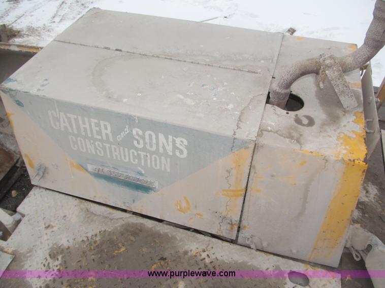 image for item F7237 1978 Blaw-Knox PF115 paver