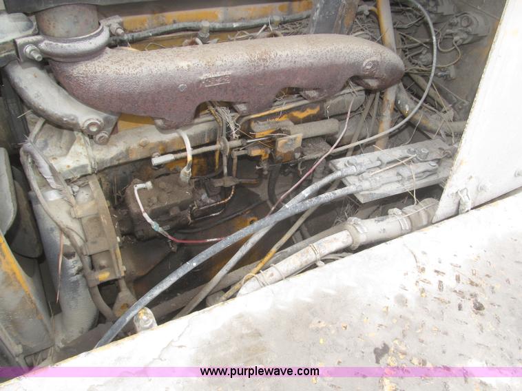 image for item F7237 1978 Blaw-Knox PF115 paver