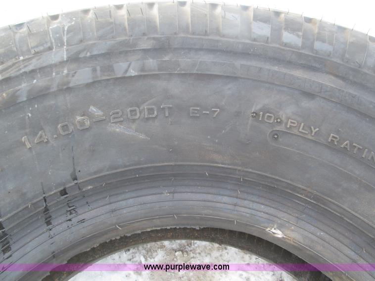 image for item F7237 1978 Blaw-Knox PF115 paver