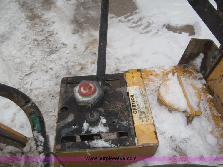 image for item F7238 Rosco X-259 RO articulating smooth double drum roller