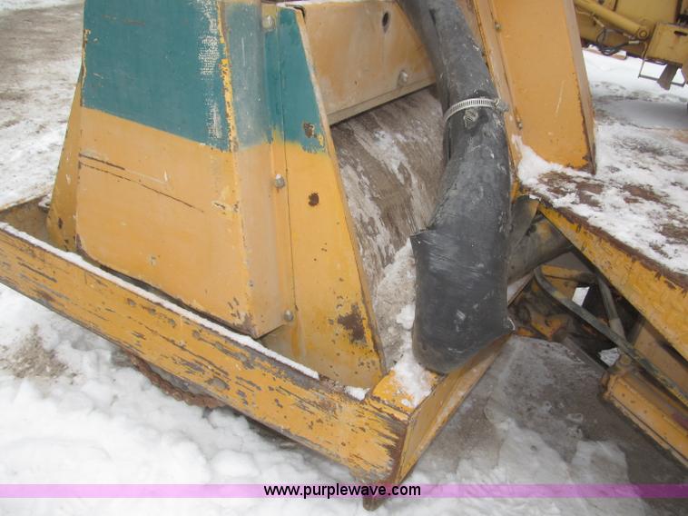 image for item F7238 Rosco X-259 RO articulating smooth double drum roller