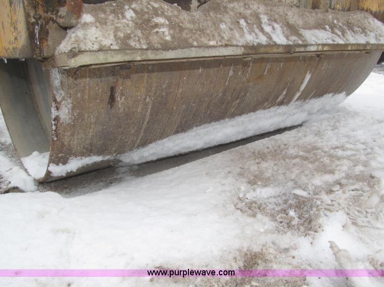 image for item F7238 Rosco X-259 RO articulating smooth double drum roller