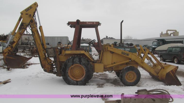 image for item F7239 1986 Case 580 Super E backhoe