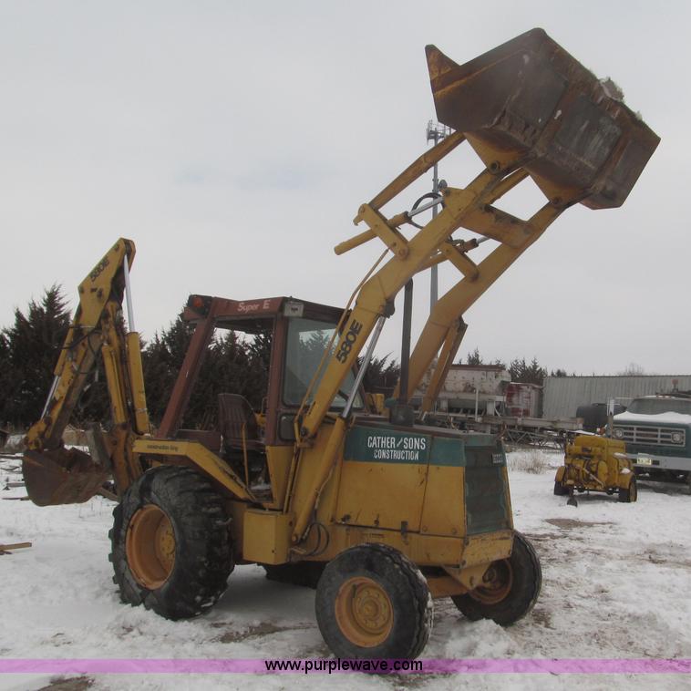image for item F7239 1986 Case 580 Super E backhoe