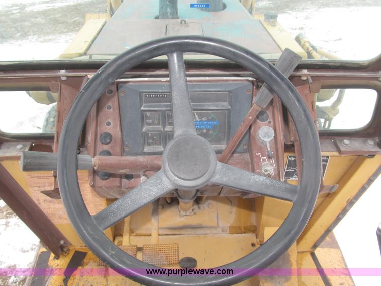 image for item F7239 1986 Case 580 Super E backhoe