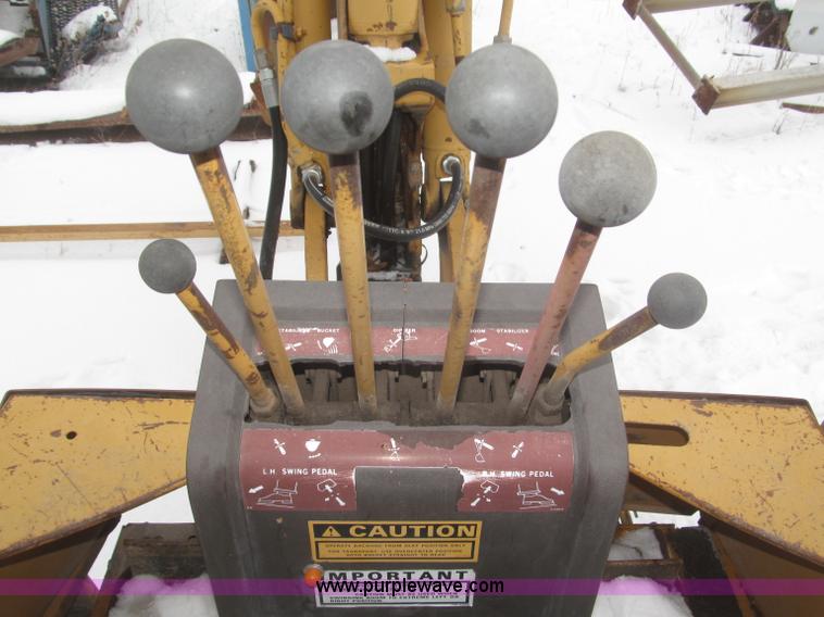 image for item F7239 1986 Case 580 Super E backhoe