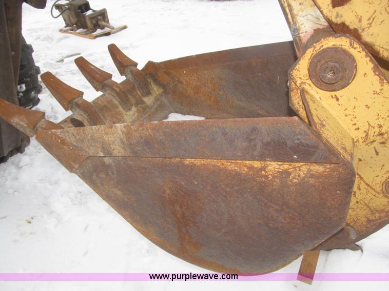 image for item F7239 1986 Case 580 Super E backhoe