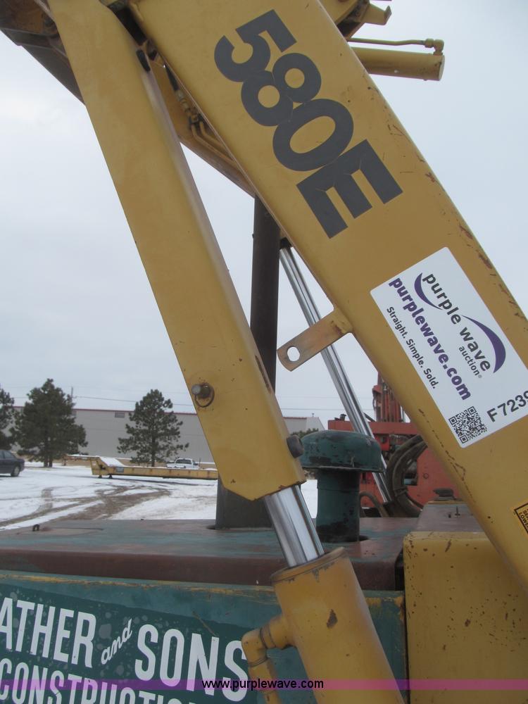 image for item F7239 1986 Case 580 Super E backhoe