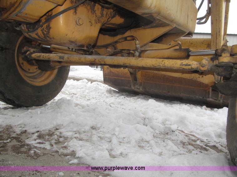 image for item F7239 1986 Case 580 Super E backhoe