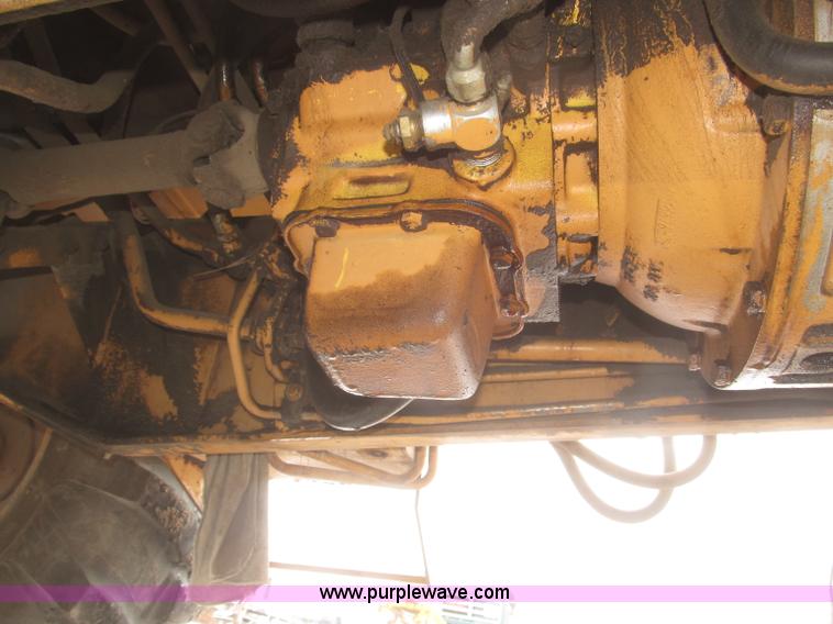 image for item F7239 1986 Case 580 Super E backhoe