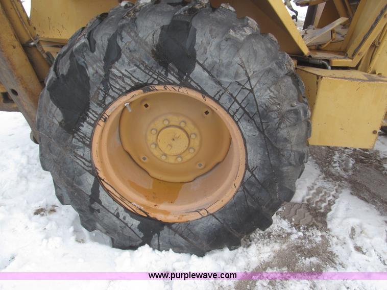 image for item F7239 1986 Case 580 Super E backhoe