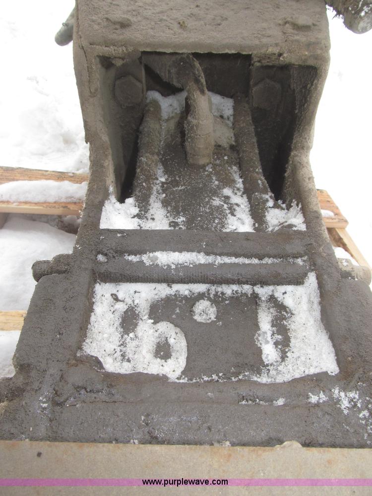 image for item F7239 1986 Case 580 Super E backhoe