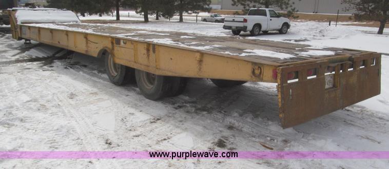 image for item F7242 1987 Dakota Trail-eze LP30T48 trailer