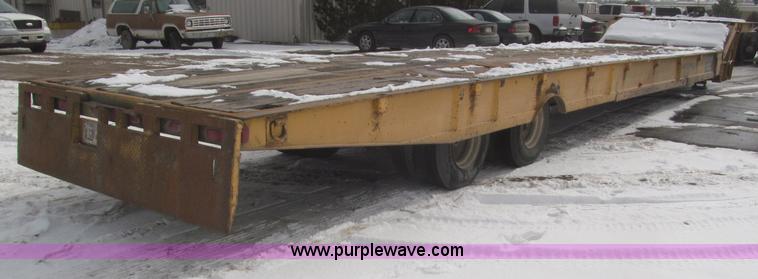 image for item F7242 1987 Dakota Trail-eze LP30T48 trailer