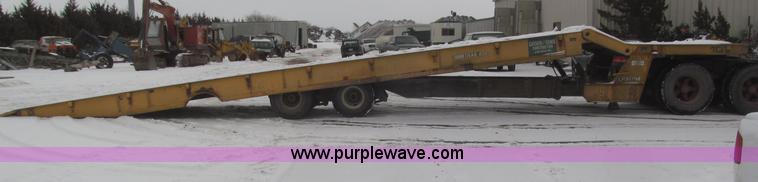 image for item F7242 1987 Dakota Trail-eze LP30T48 trailer