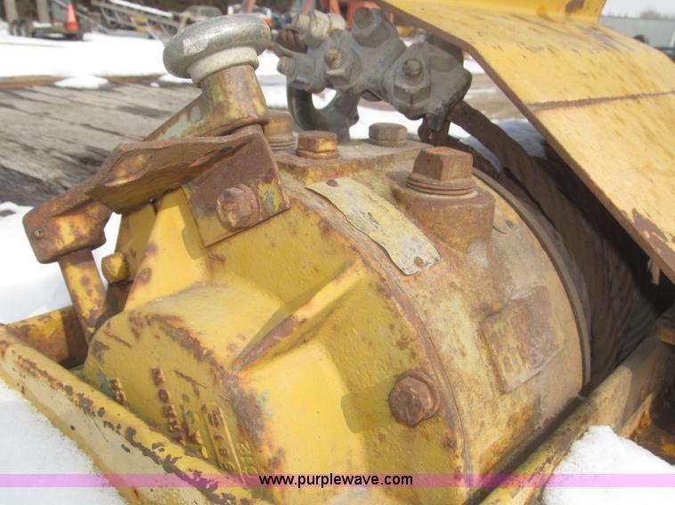 image for item F7242 1987 Dakota Trail-eze LP30T48 trailer