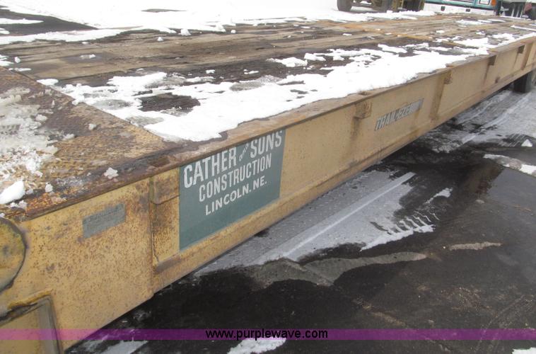 image for item F7242 1987 Dakota Trail-eze LP30T48 trailer