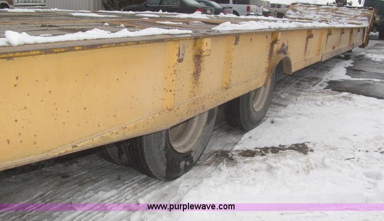 image for item F7242 1987 Dakota Trail-eze LP30T48 trailer