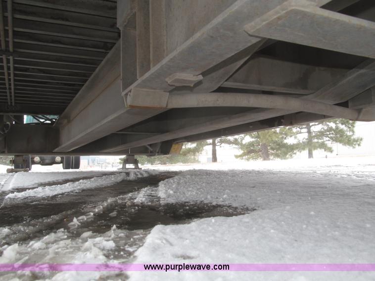 image for item F7242 1987 Dakota Trail-eze LP30T48 trailer