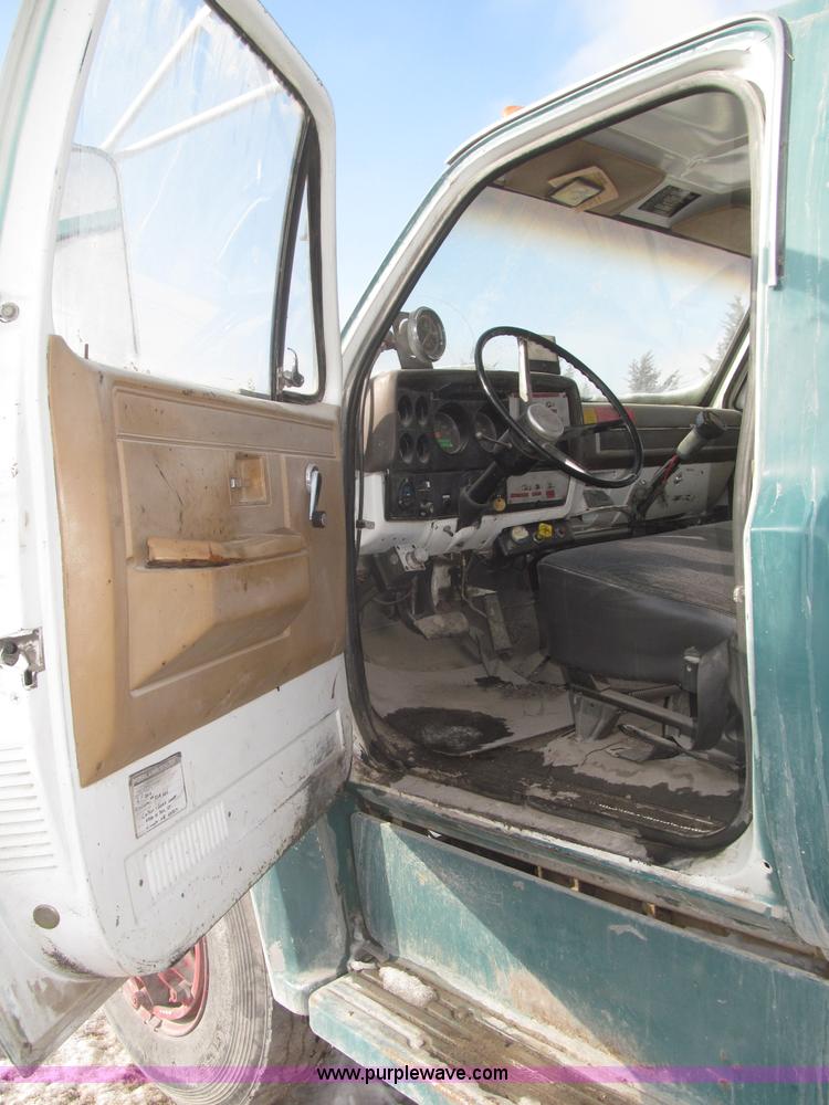 image for item F7243 1982 GMC 70 Rosco oil distribution truck