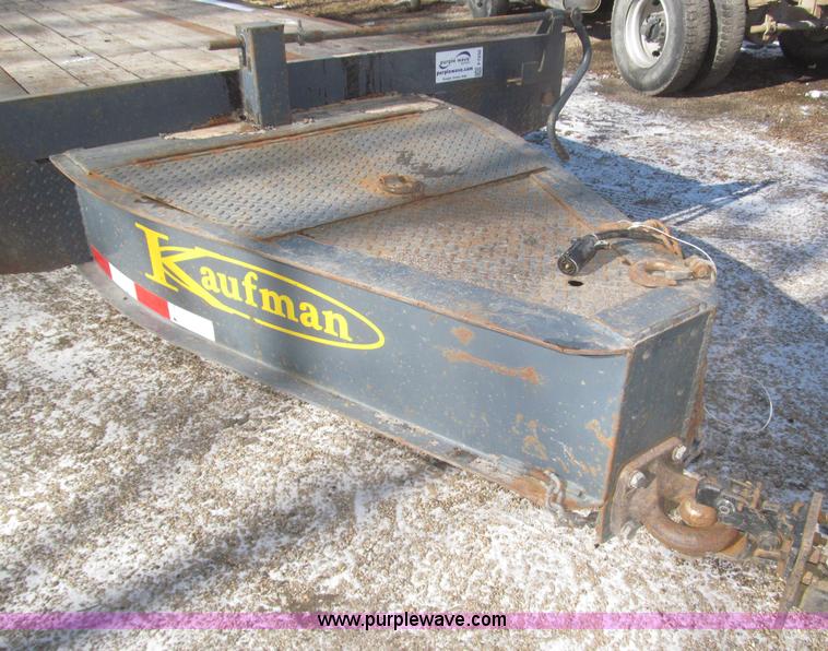image for item F7250 2007 Kaufman 25' tag trailer
