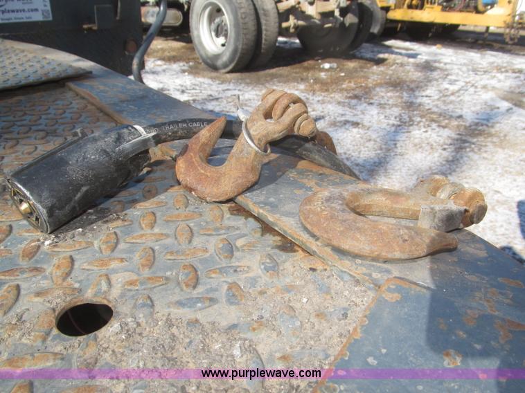 image for item F7250 2007 Kaufman 25' tag trailer