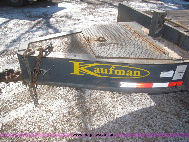 image for item F7250 2007 Kaufman 25' tag trailer