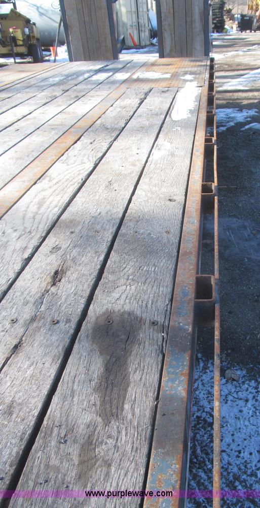 image for item F7250 2007 Kaufman 25' tag trailer