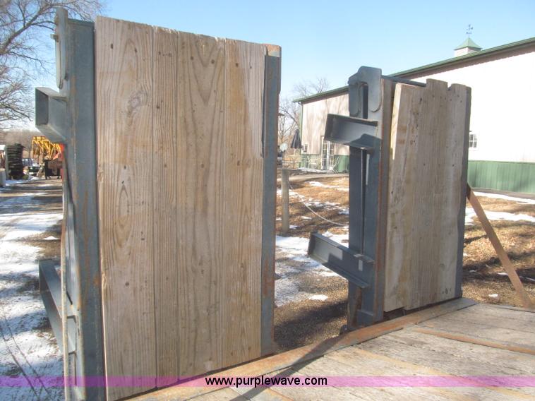 image for item F7250 2007 Kaufman 25' tag trailer