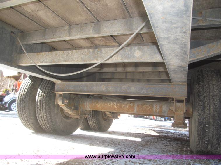 image for item F7250 2007 Kaufman 25' tag trailer