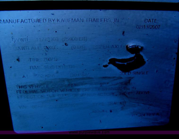 image for item F7250 2007 Kaufman 25' tag trailer