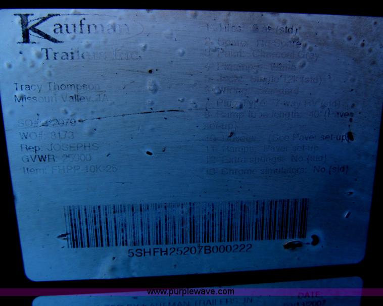 image for item F7250 2007 Kaufman 25' tag trailer