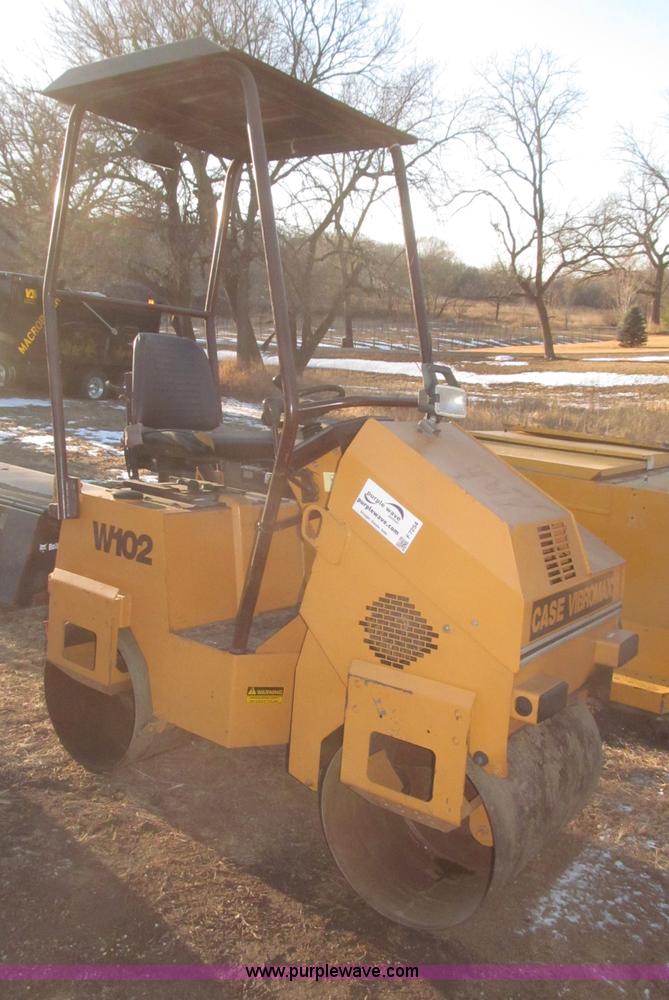 image for item F7254 Case VibroMax W102 articulated smooth drum roller