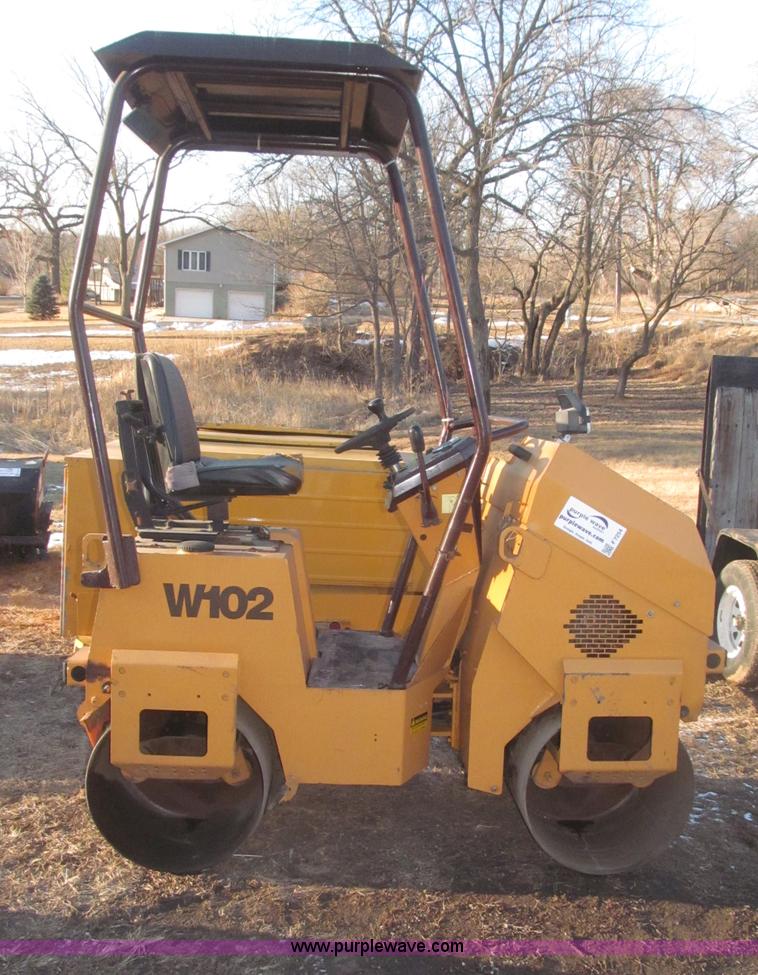 image for item F7254 Case VibroMax W102 articulated smooth drum roller