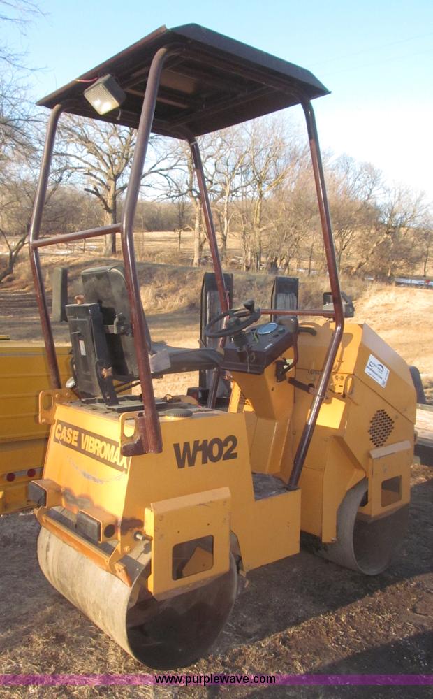 image for item F7254 Case VibroMax W102 articulated smooth drum roller