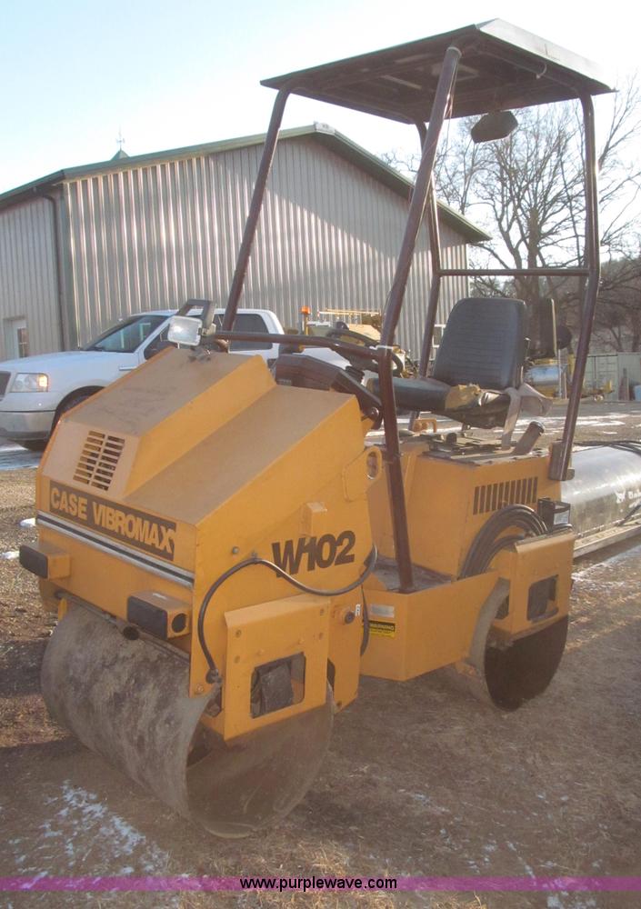 image for item F7254 Case VibroMax W102 articulated smooth drum roller